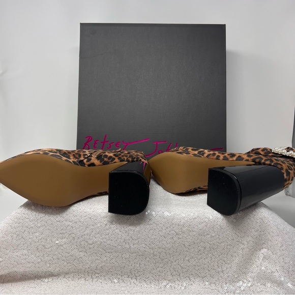 Betsey Johnson women’s Idris platform Embellished Buckle sash bootie size 5 - Picture 6 of 13